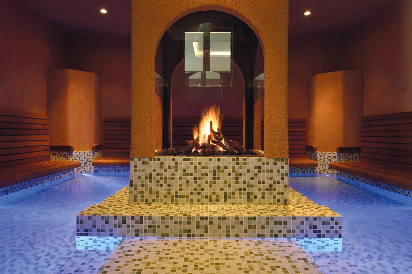 Sauna für spa Feuer Wasser corso | corso saunamanufaktur