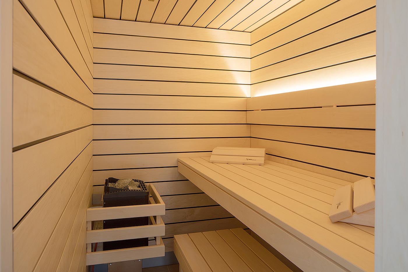 3 Person Cedar Sauna w/Carbon Heaters - HL300K Savannah