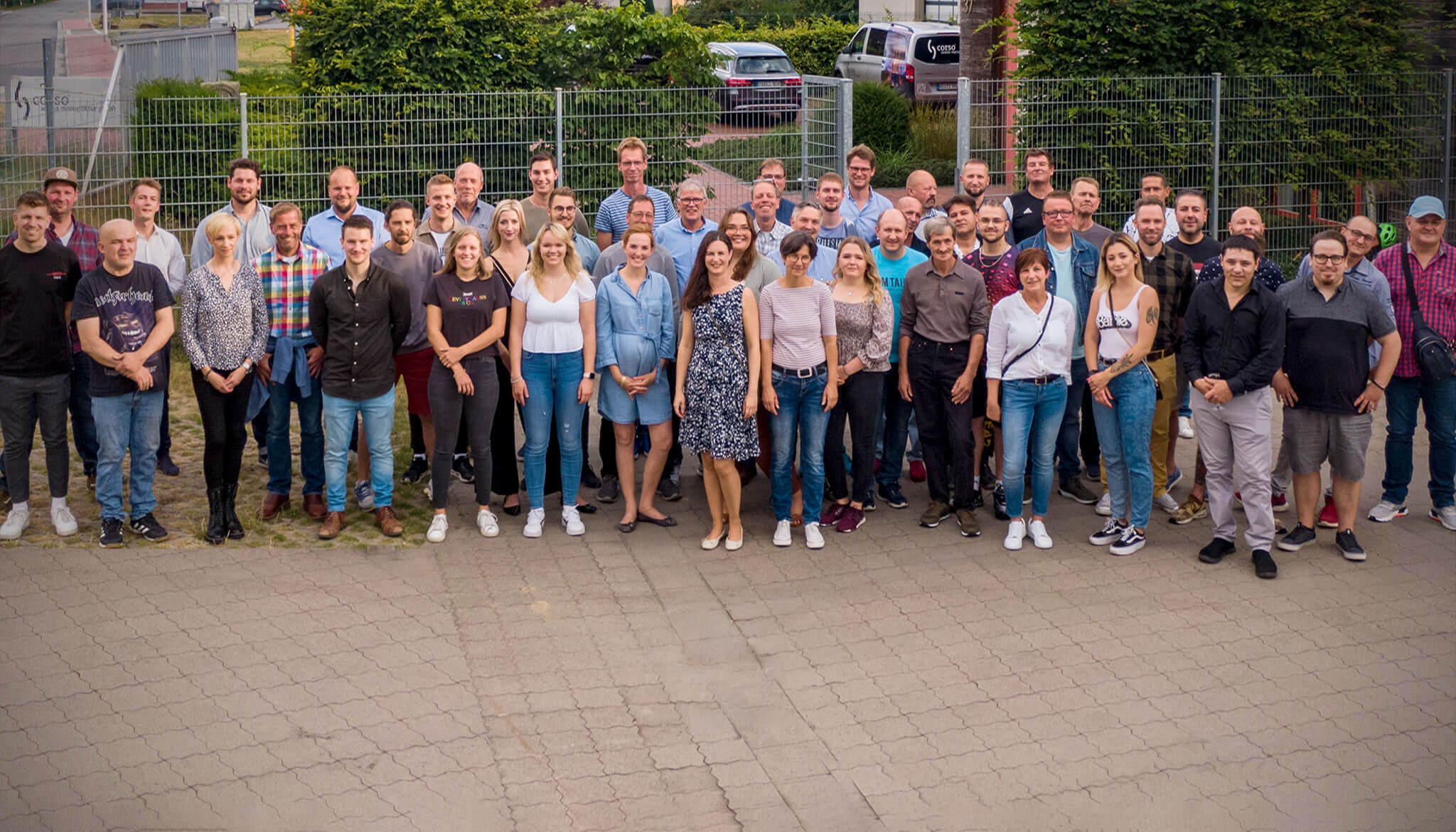 Teamfoto neu website | corso saunamanufaktur