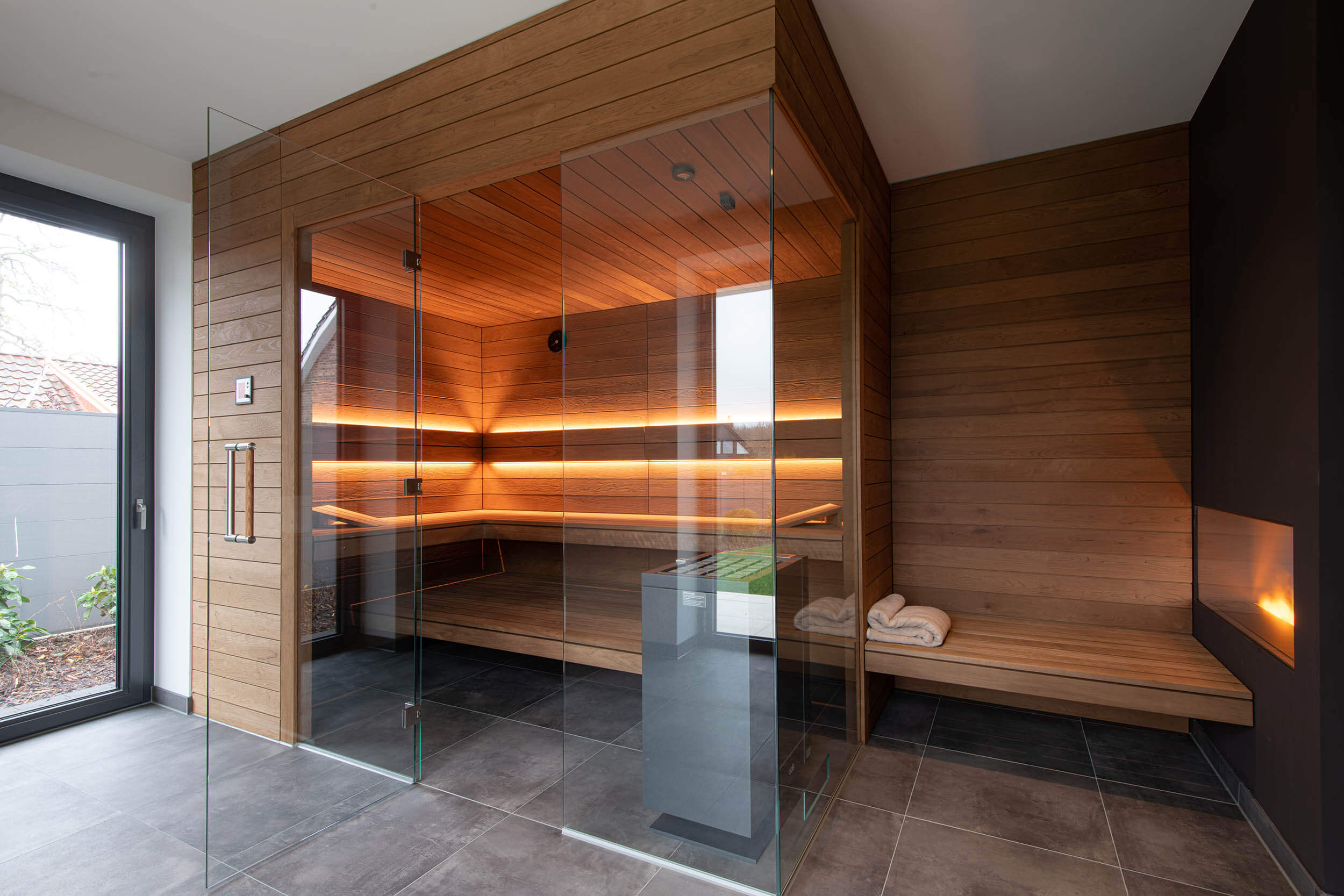 Sauna Glasfront modern | corso saunamanufaktur