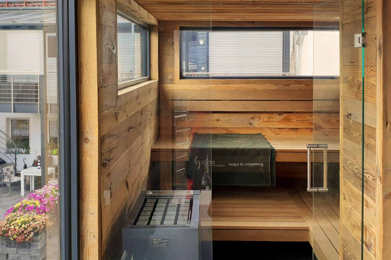 aussensauna innenhof 9 | corso saunamanufaktur