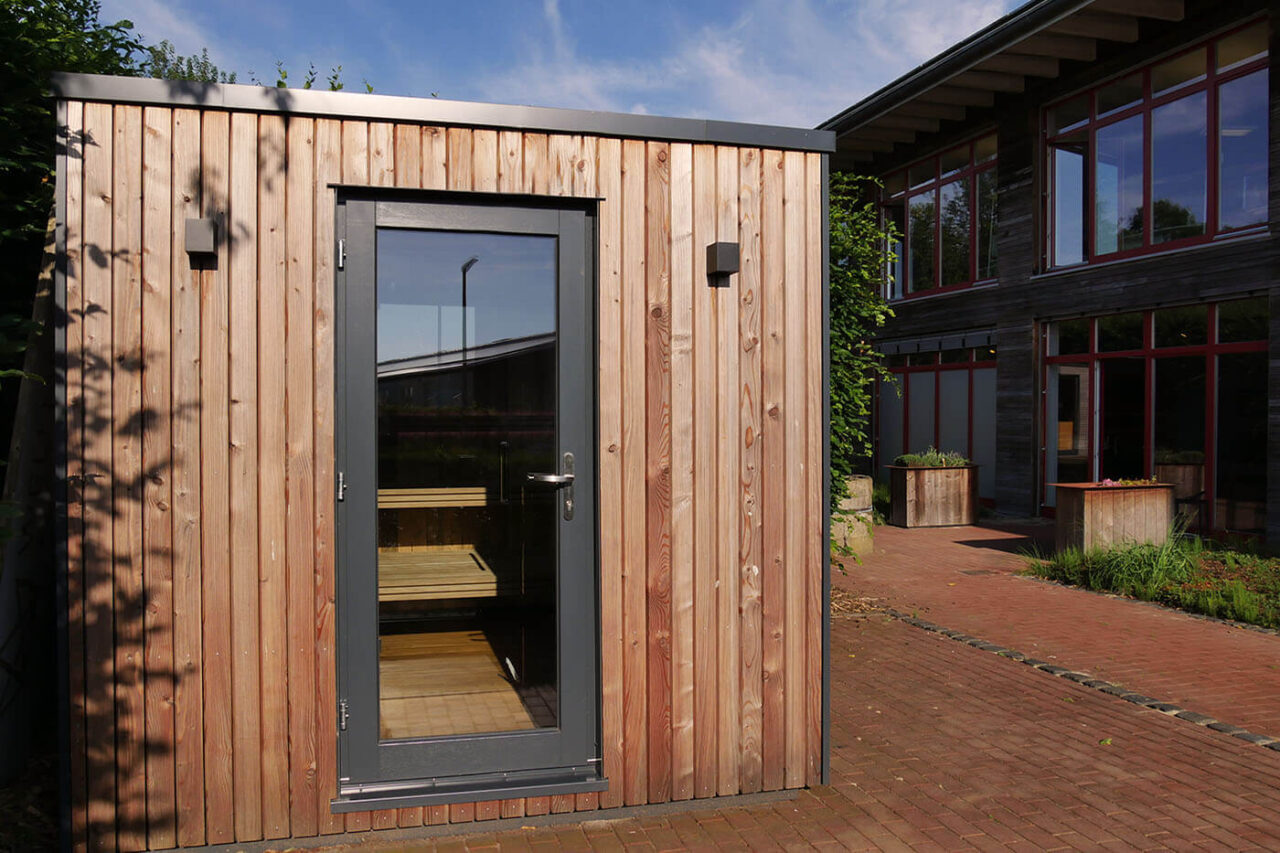 aussensauna abverkauf 2 Außensauna Abverkauf: Ausstellungsstück Outdoor Sauna Modell Cubus mit Vorraum