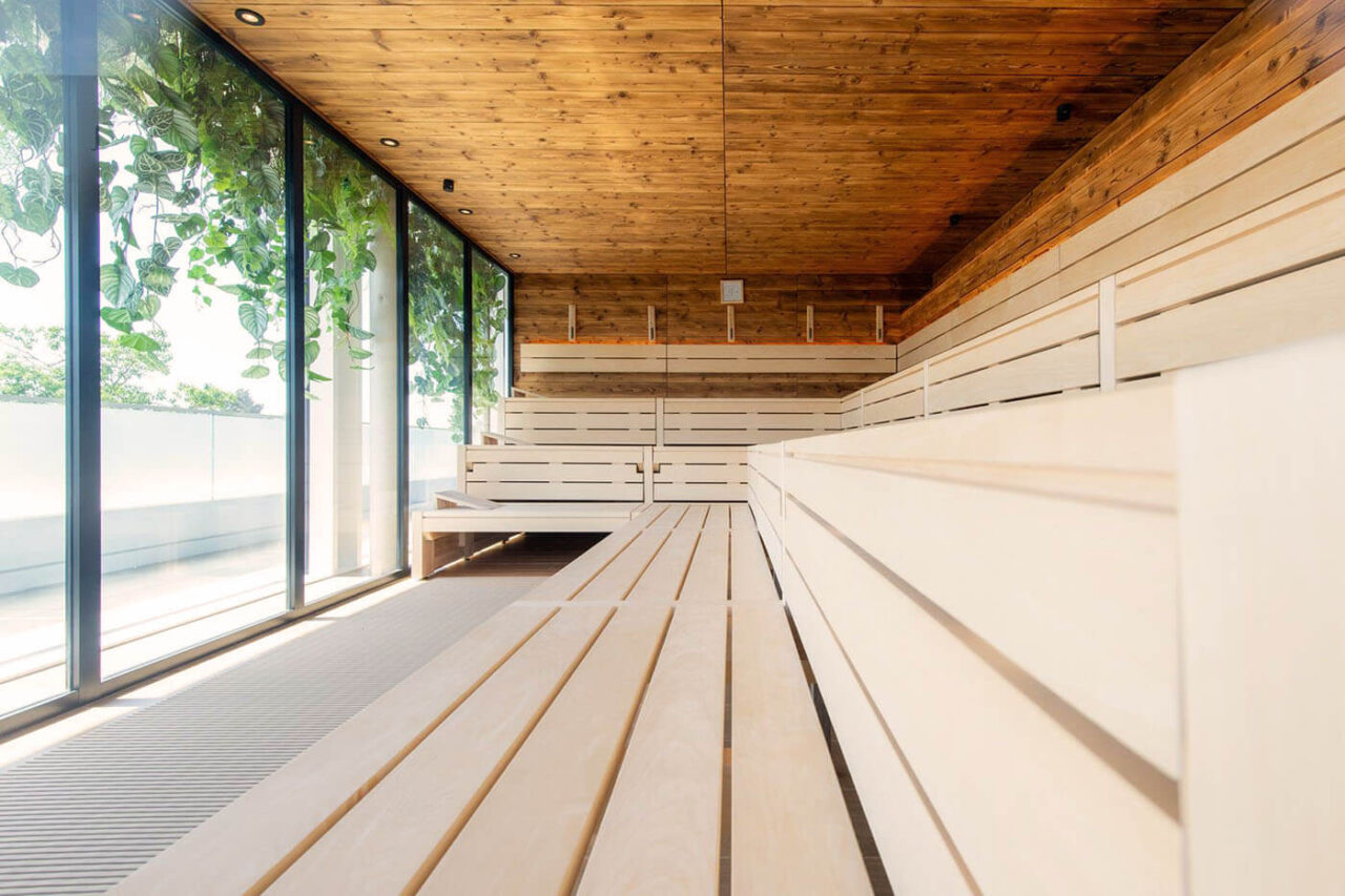 corso Profisauna KonnexInn 1 Wellnessbereich SPA Hotel KonnexInn Nordhorn: finnische Sauna, geplant und gebaut von corso sauna manufaktur