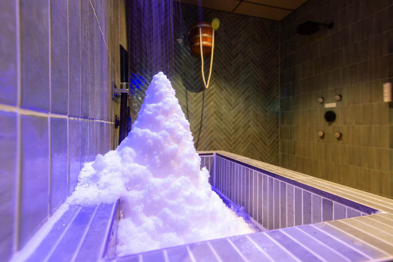 corso Profisauna KonnexInn 5 Wellnessbereich SPA Hotel KonnexInn Nordhorn: Eisbrunnen, geplant und gebaut von corso sauna manufaktur